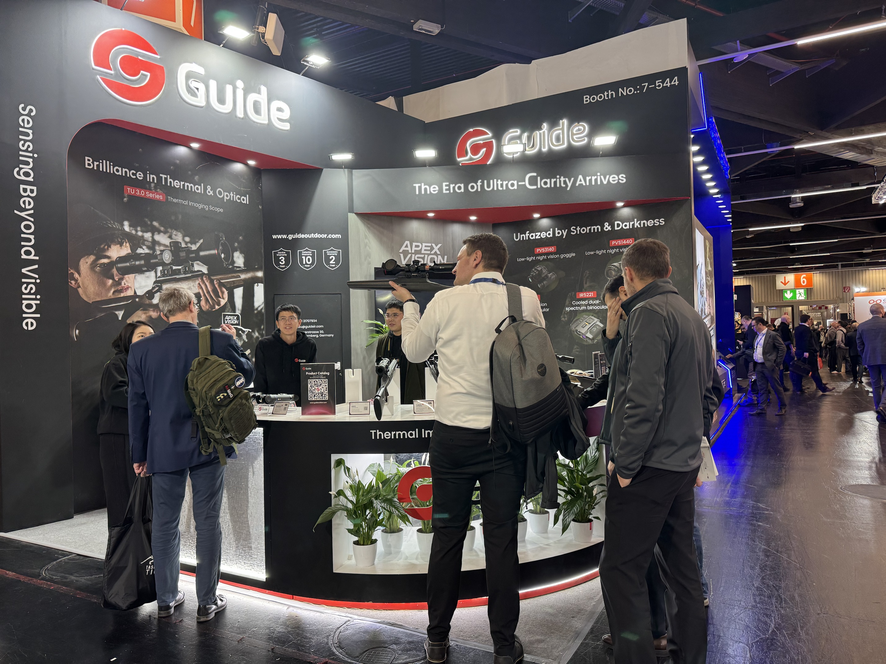 Guide presentó soluciones térmicas con tecnología ApexVision en Enforce Tac 2026